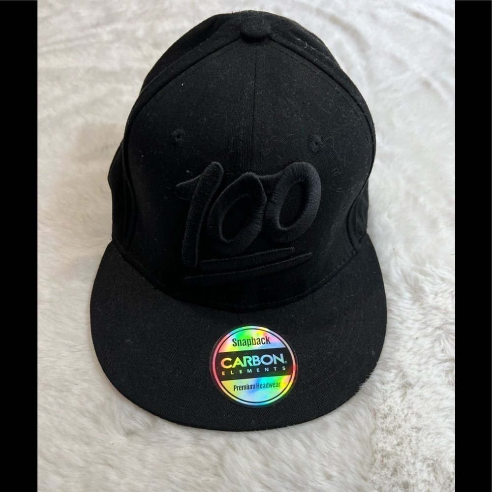 Carbon 100 hat
